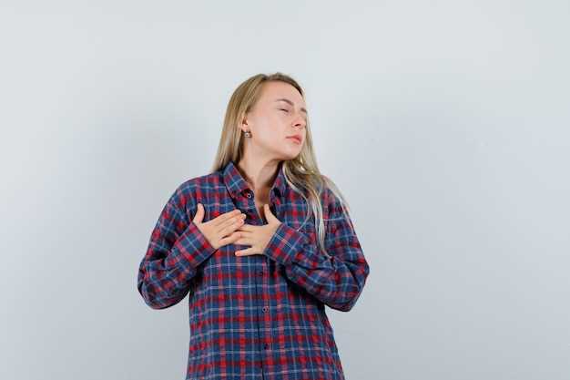 Отличия симптомов ангины и боли в горле