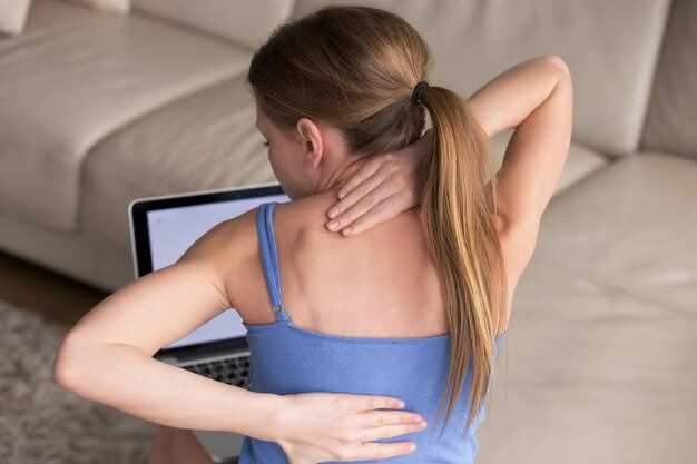Какие специалисты помогают справиться с болями в спине