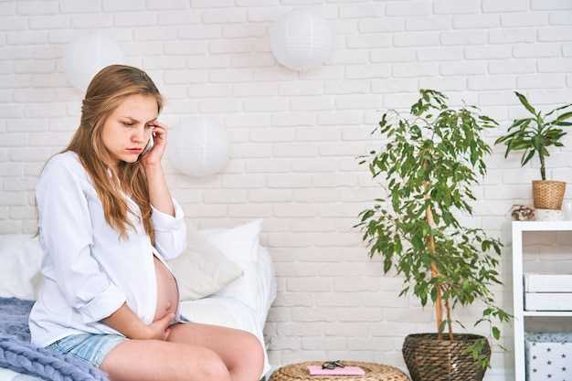 Первые симптомы беременности: тошнота